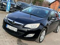 używany Opel Astra 1.4dm 140KM 2011r. 143 000km