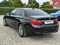używany BMW 740 3dm 306KM 2011r. 262 000km