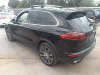 używany Porsche Cayenne 3dm 416KM 2015r. 106 060km