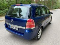 używany Opel Zafira B