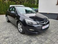 Używany Opel Astra 120 KM (88 kW) 2013 Biały (metalik) Hatchback
