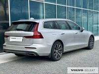Używany Volvo V60 197 KM (144 kW) 2021 Srebrny Kombi