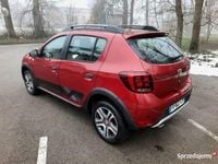 Używany Dacia Sandero Prestige 90 KM (66 kW) 2019 Bordowy Hatchback