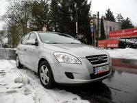 Używany Kia Ceed 109 KM (80 kW) 2009 Srebrny Hatchback