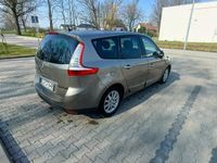 używany Renault Scénic III 1.6dm 131KM 2011r. 241 000km