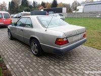 Używany Mercedes E300 1990 Złoty Coupe