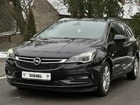 Używany Opel Astra 110 KM (80 kW) 2016 Czarny Kombi