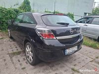 Używany Opel Astra GTC 90 KM (66 kW) 2008 Czarny Hatchback