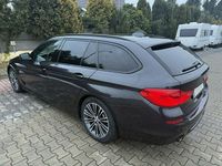 Używany BMW 520 Sport Line 190 KM (139 kW) 2018 Czarny Kombi