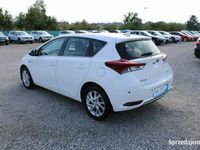 używany Toyota Auris Hybrid 