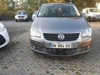 używany VW Touran 1.9dm 105KM 2008r. 256 000km