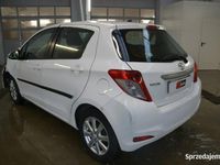 używany Toyota Yaris 1dm 70KM 2013r. 107 267km