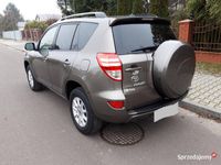 używany Toyota RAV4 4X4 SPROWADZONA SERWISOWANA 137TYS PRZEBIEGU