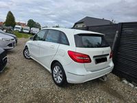 używany Mercedes B180 1.5dm 109KM 2013r. 203 478km