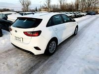Używany Kia Ceed 101 KM (74 kW) 2019 Biały (metalik) Hatchback