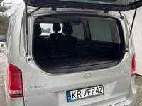 Używany Mercedes V250 2018 Srebrny Minivan