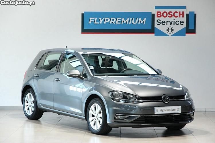 Cinza Usado 2019 VW Golf VII Citadino | € 17.990 (Preço justo) - Imagem 1/1