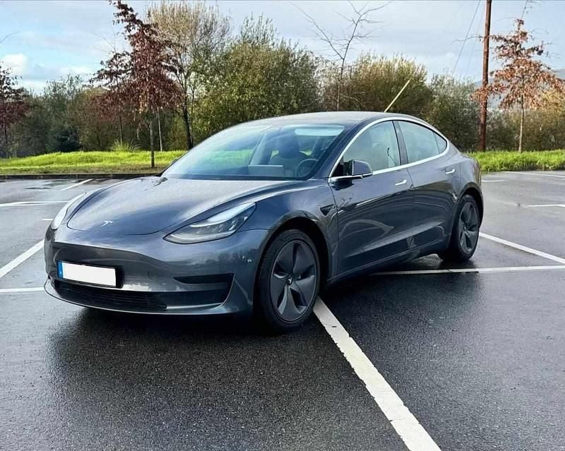 Usado Tesla Model 3 Standard Range Plus 189 kW (258 HP) 2020 Antracite Sedan