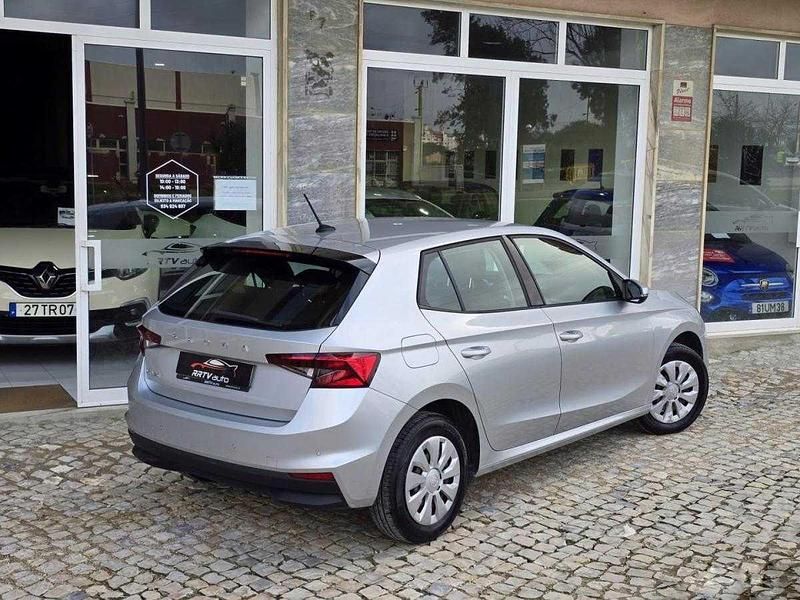Usado Skoda Fabia Ambition 80 HP (58 kW) 2023 Cinza Citadino