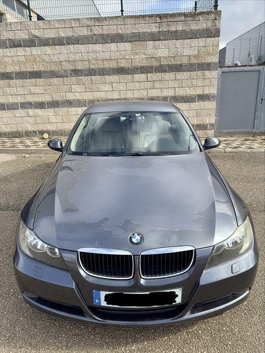 Usado BMW 320 163 HP (119 kW) 2005 Sedan