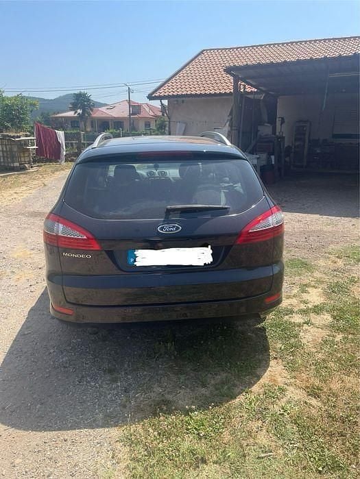 Usado 2007 Ford Mondeo Sedan | € 4.500 - Imagem 1/4