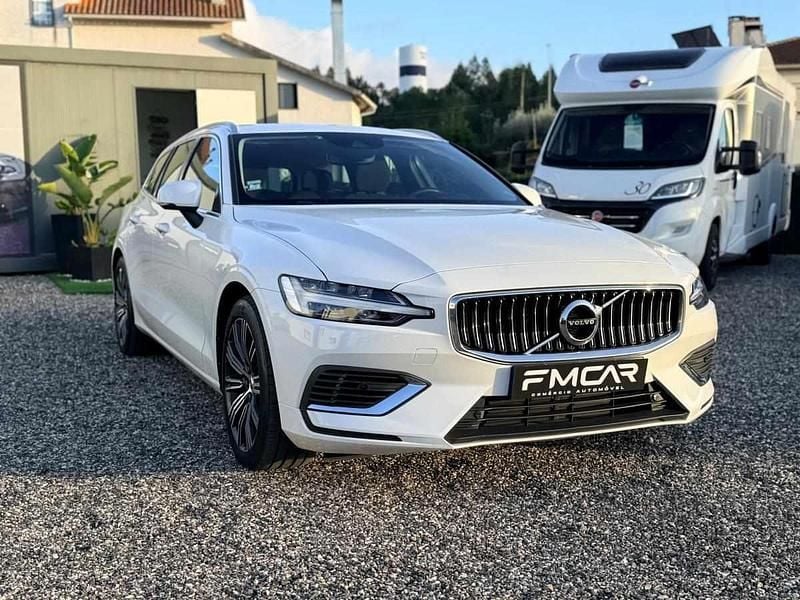 Branco Usado 2021 Volvo V60 Carrinha | € 25.490 (Super Preço) - Imagem 1/4