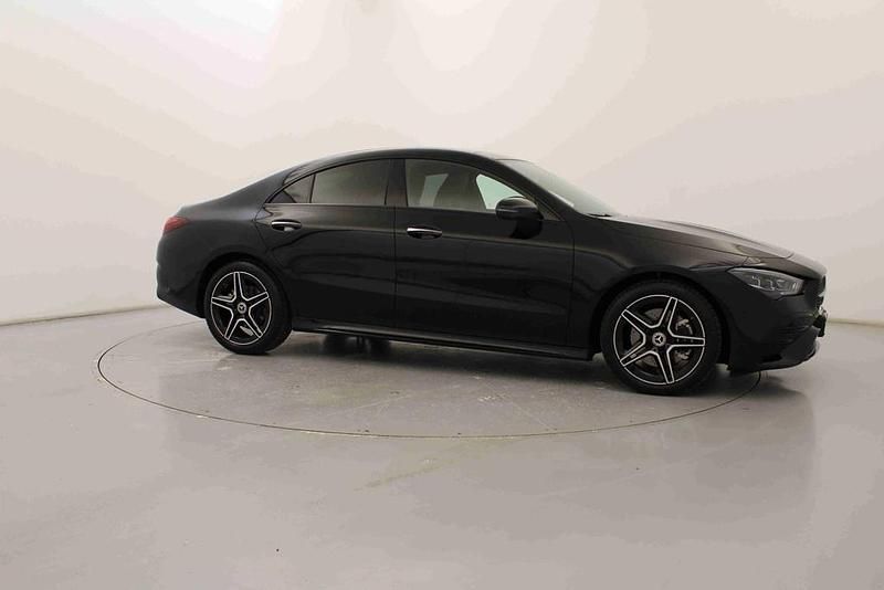 Usado Mercedes CLA220 190 HP (139 kW) 2025 Preto Sedan