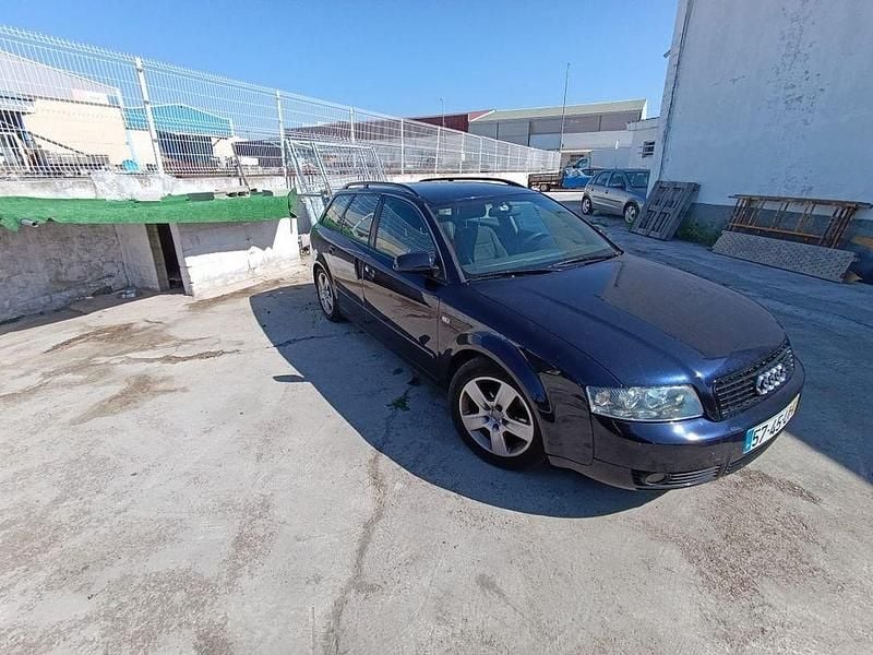 Usado 2002 Audi A4 Sedan | € 3.000 (Super Preço) - Imagem 1/4
