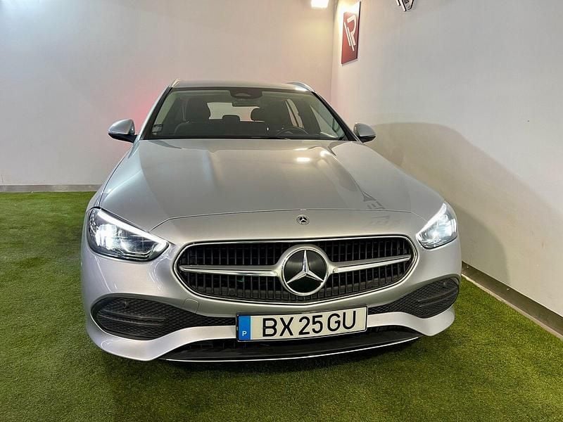 Usado Mercedes C200 163 HP (119 kW) 2022 Cinza Carrinha