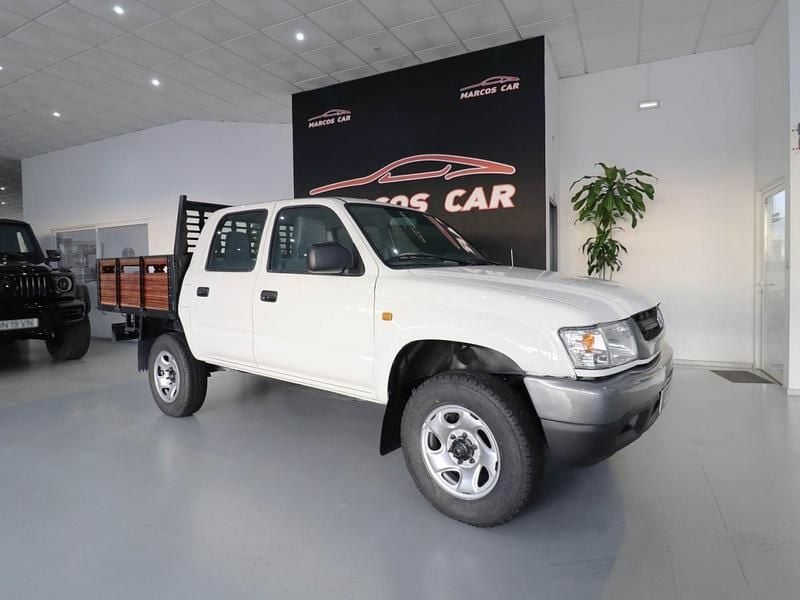 Branco Usado 2003 Toyota HiLux Pickup | € 18.400 (Preço justo) - Imagem 1/4