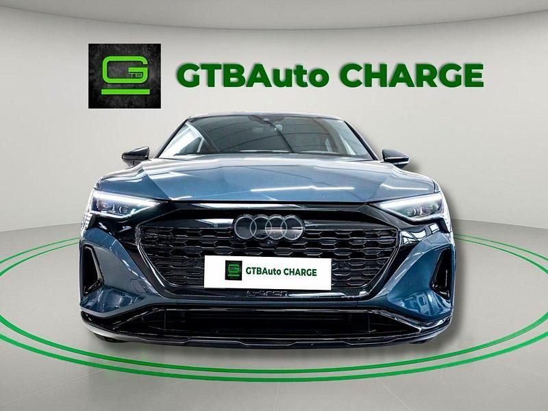 Azul Usado 2023 Audi Q8 e-tron Advanced SUV | € 61.999 (Preço elevado) - Imagem 1/4