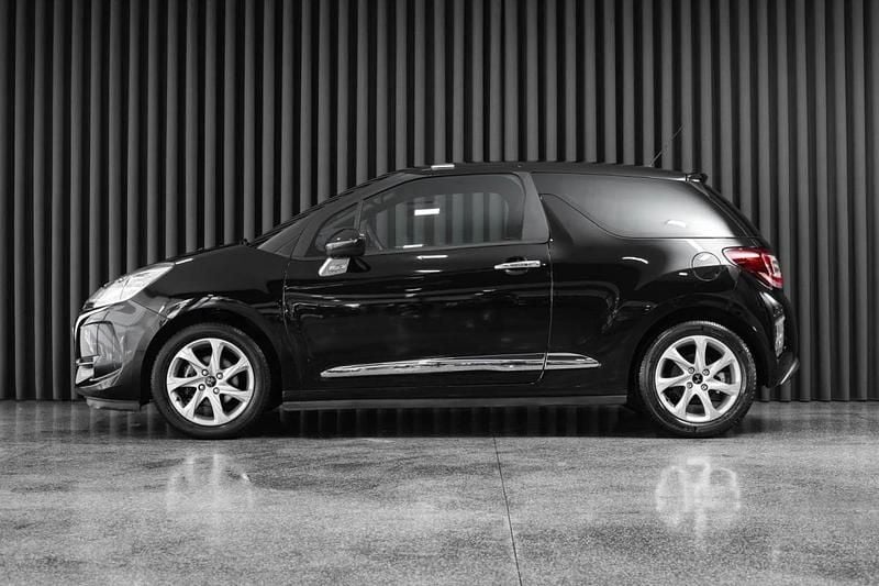 Usado DS Automobiles DS3 110 HP (80 kW) 2017 Preto Citadino