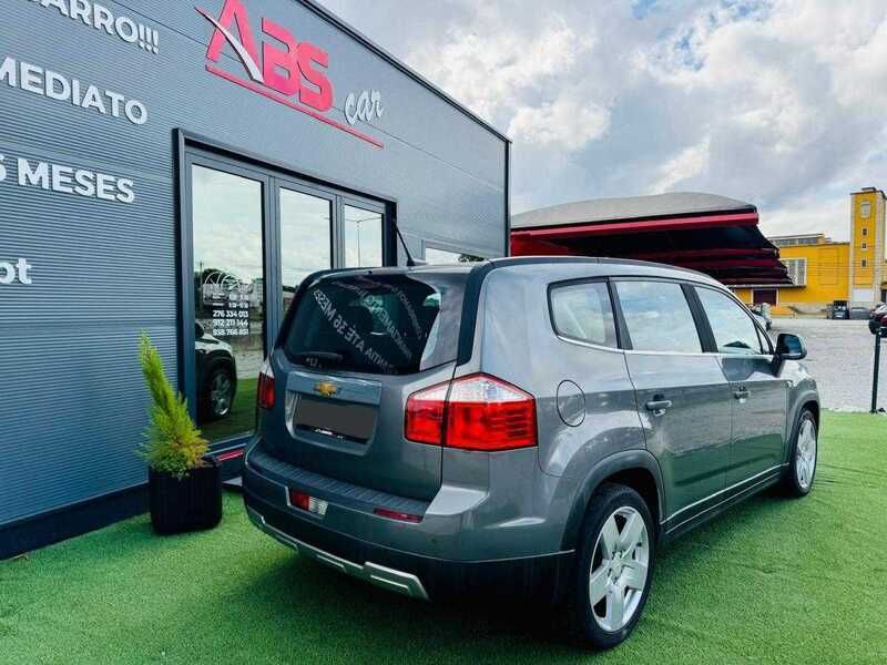 Usado Chevrolet Orlando LTZ 163 HP (119 kW) 2011 Antracite Monovolume