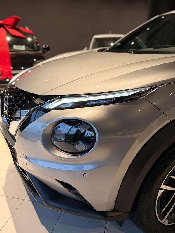 Usado Nissan Juke 114 HP (83 kW) 2025 Cinzento SUV