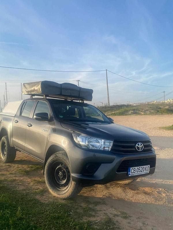 Usado Toyota HiLux 150 HP (110 kW) 2017 Cinzento Pickup