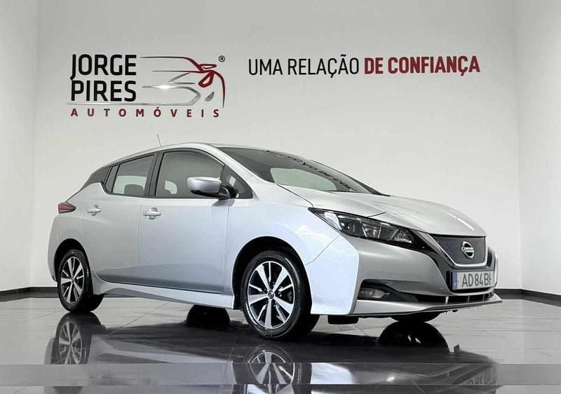 Usado Nissan Leaf 110 kW (150 HP) 2019 Cinzento Citadino