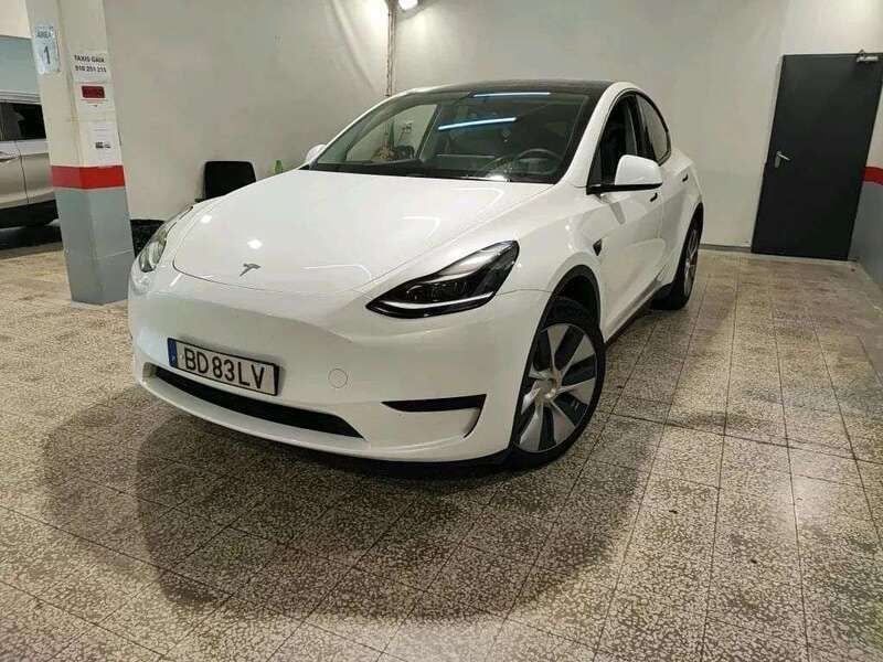 Branco Usado 2023 Tesla Model Y SUV | € 34.800 (Bom preço) - Imagem 1/4
