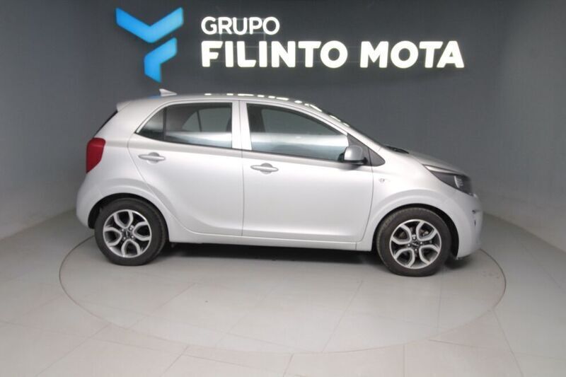 Cinza Usado 2024 Kia Picanto Urban Citadino | € 13.890 (Preço justo) - Imagem 1/4
