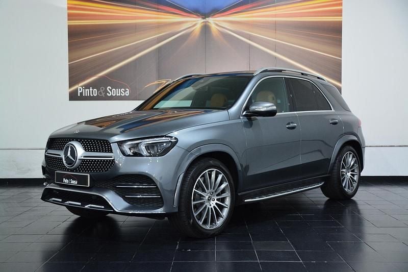 Cinza Usado 2020 Mercedes GLE450 AMG SUV | € 65.000 - Imagem 1/4