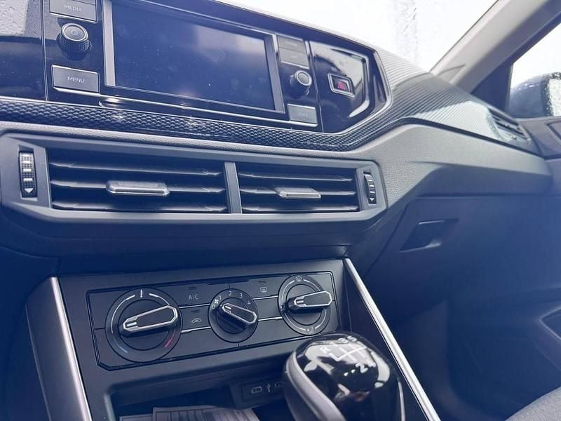 Cinzento Usado 2022 VW Taigo Life SUV | € 16.680 (Preço justo) - Imagem 1/4