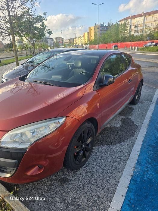 Usado 2010 Renault Mégane III Coupé | € 5.900 (Bom preço) - Imagem 1/4