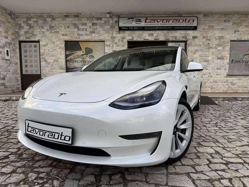 Branco Usado 2021 Tesla Model 3 Long Range AWD Sedan | € 28.500 (Preço justo) - Imagem 1/4