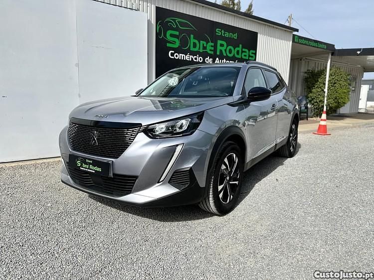 Cinza Usado 2022 Peugeot 2008 Active SUV | € 18.900 (Preço justo) - Imagem 1/1