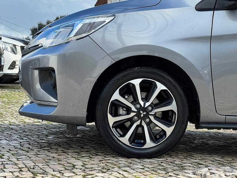 Usado Mitsubishi Space Star 71 HP (52 kW) 2022 Cinzento Citadino