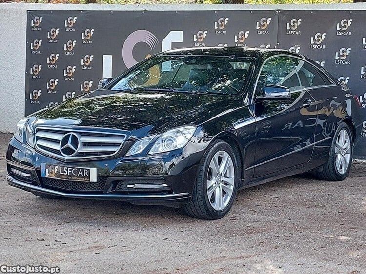 Preto Usado 2013 Mercedes E250 Avantgarde Coupé | € 20.999 (Caro) - Imagem 1/1
