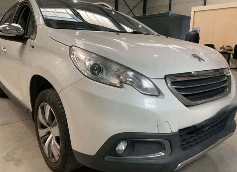 Branco Usado 2015 Peugeot 2008 Style SUV | € 9.740 (Preço justo) - Imagem 1/4