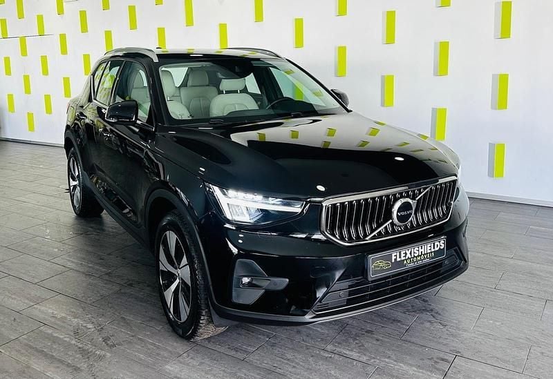 Preto Usado 2022 Volvo XC40 SUV | € 30.900 (Bom preço) - Imagem 1/4