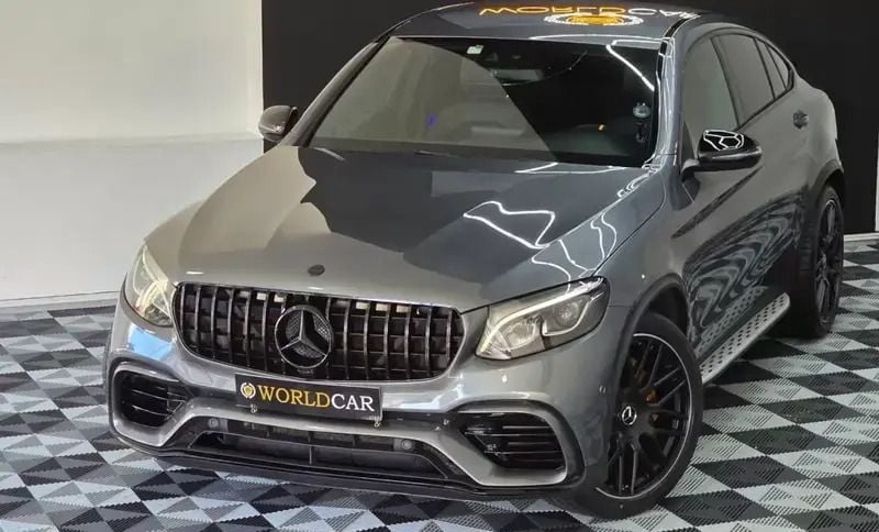 Cinza escuro Usado 2016 Mercedes GLC220 AMG line Coupé | € 41.990 - Imagem 1/4