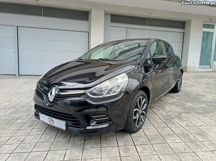 Preto Usado 2016 Renault Clio IV LIMITED | € 8.000 (Bom preço) - Imagem 1/1