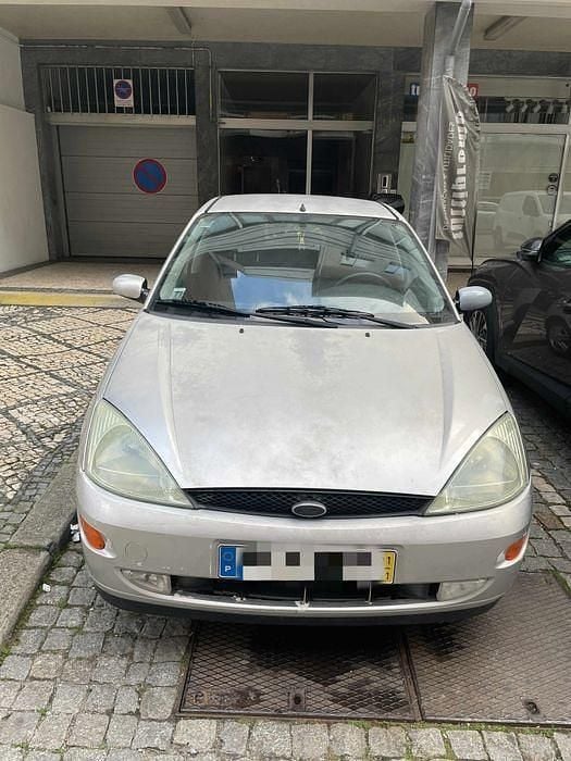 Usado 2001 Ford Focus Sedan | € 1.350 (Bom preço) - Imagem 1/4